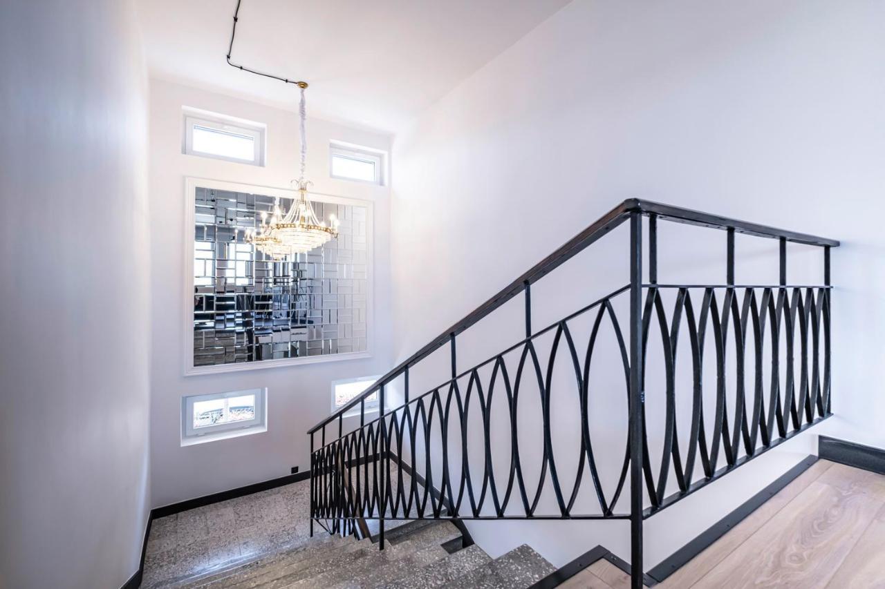 Vola Hostel Warsaw Exterior photo