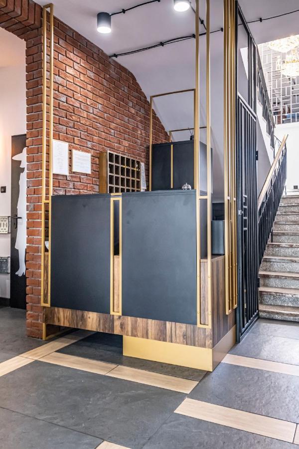 Vola Hostel Warsaw Exterior photo