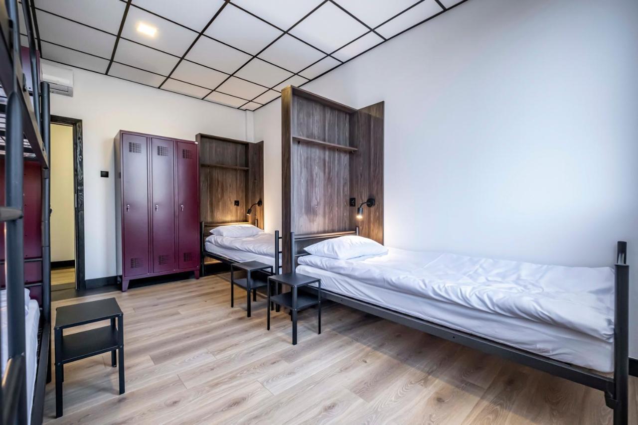 Vola Hostel Warsaw Exterior photo