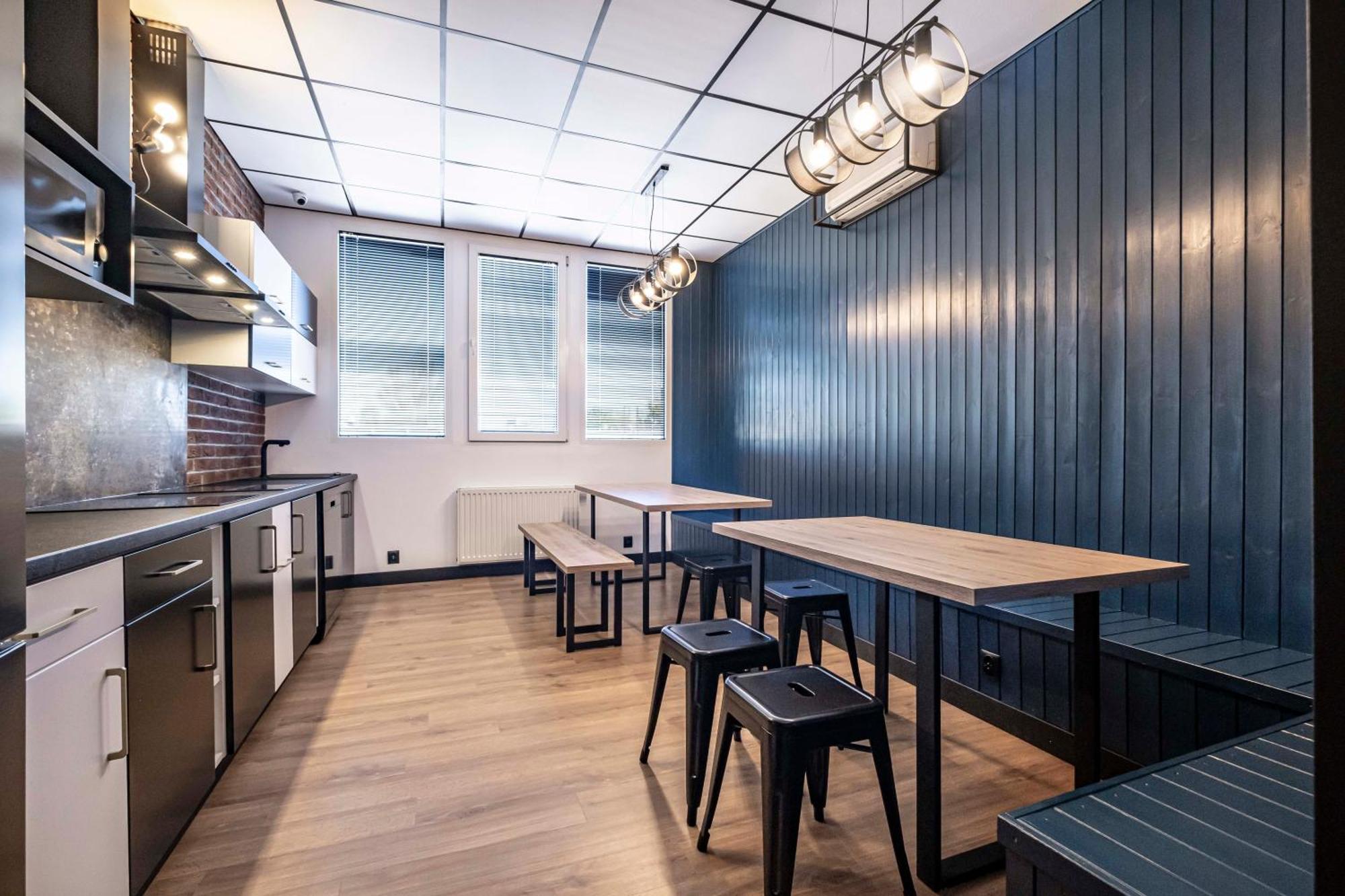 Vola Hostel Warsaw Exterior photo