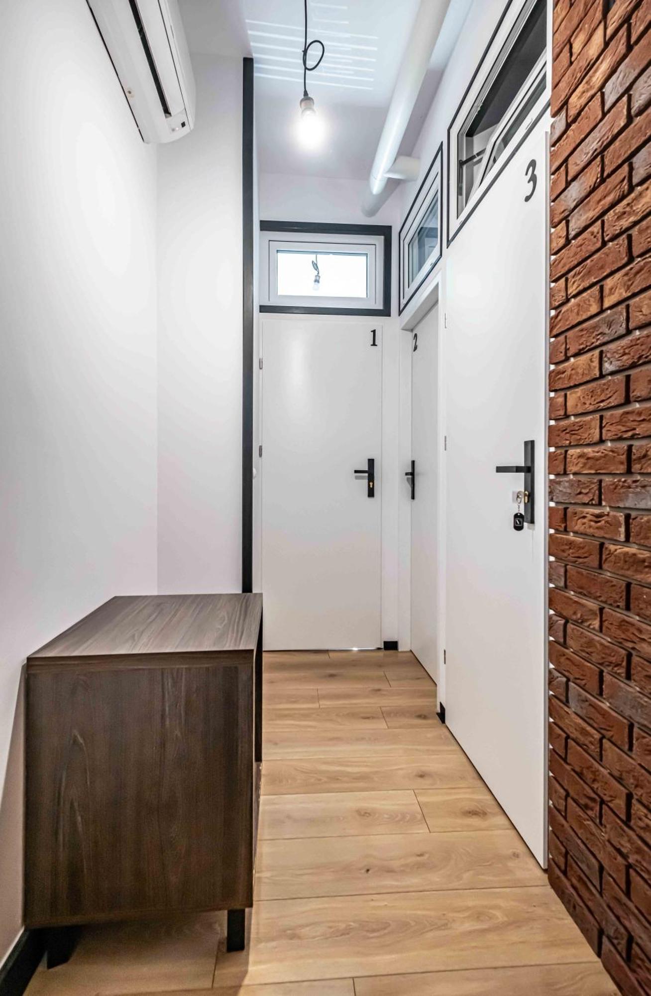 Vola Hostel Warsaw Exterior photo