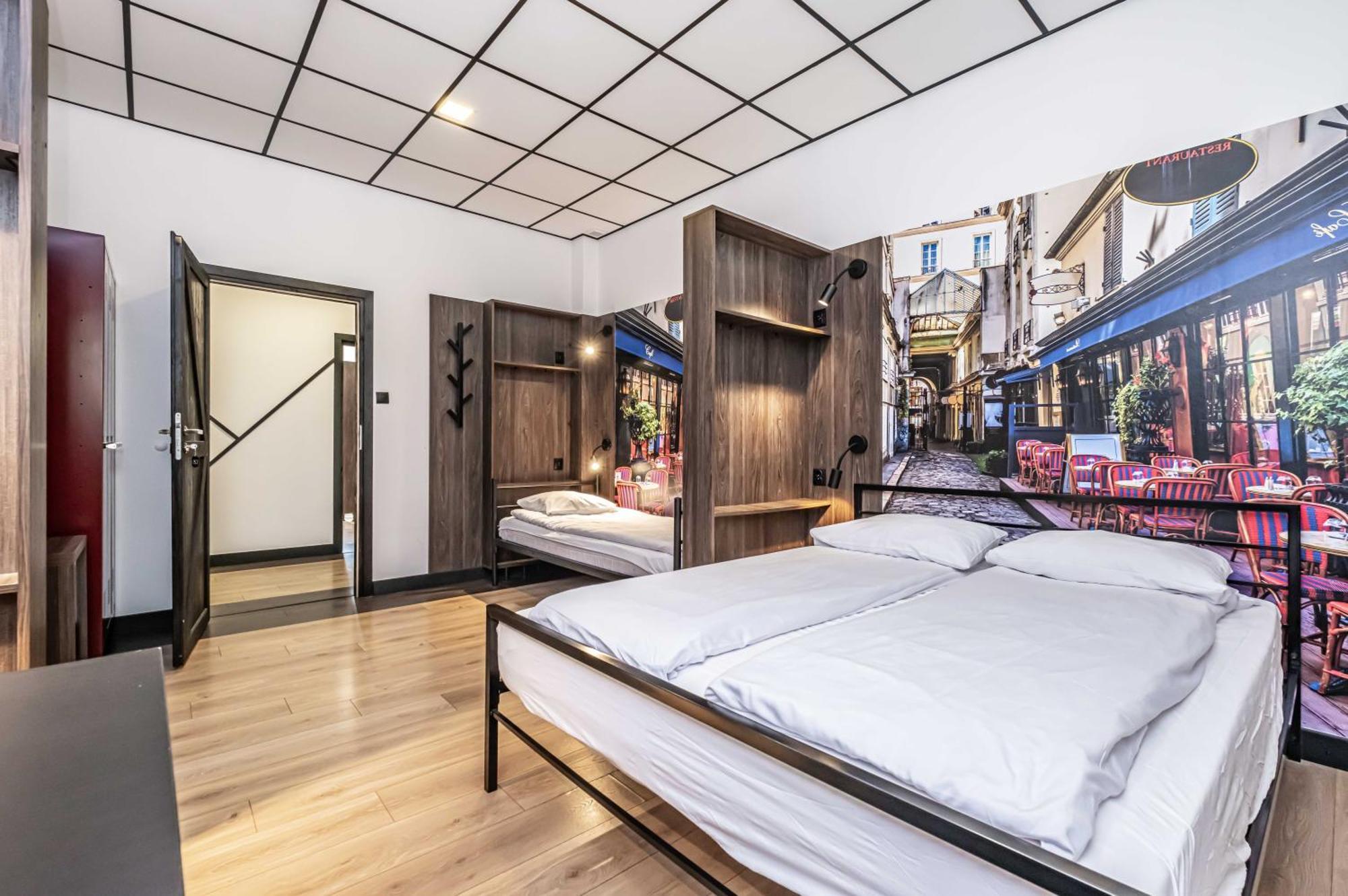 Vola Hostel Warsaw Exterior photo